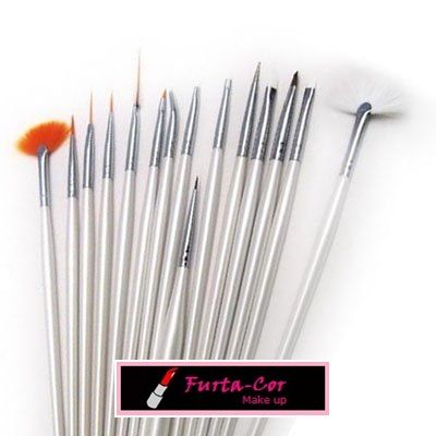 Kit com 15 pincéis para unhas